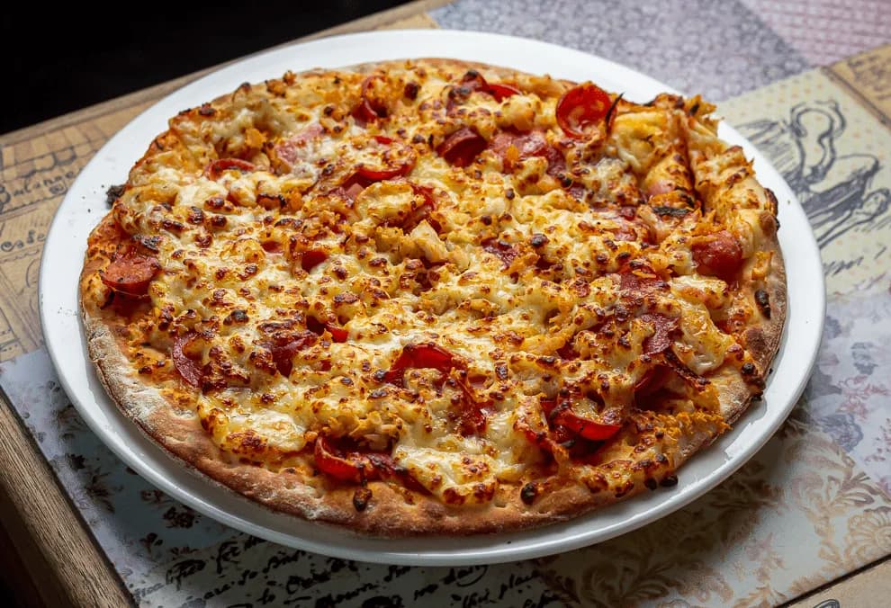Pizza Carnes