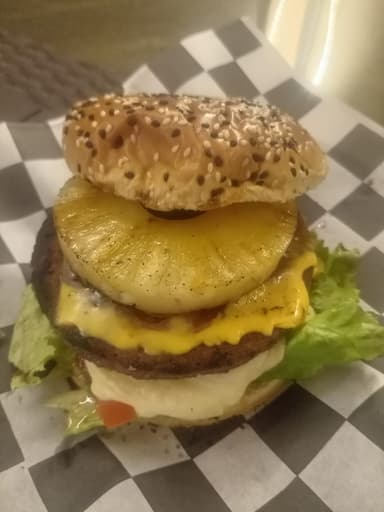 Hamburguesa Hawaiana
