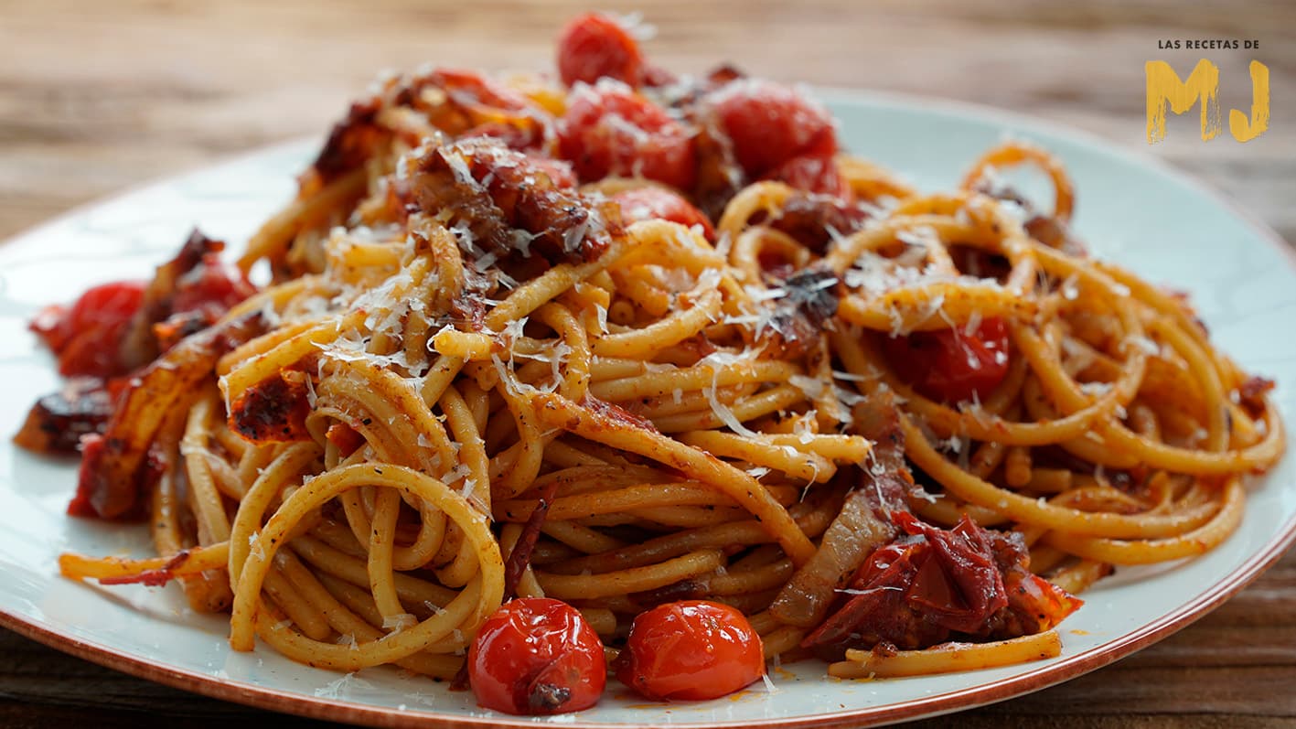 Fetuccine amatriciana
