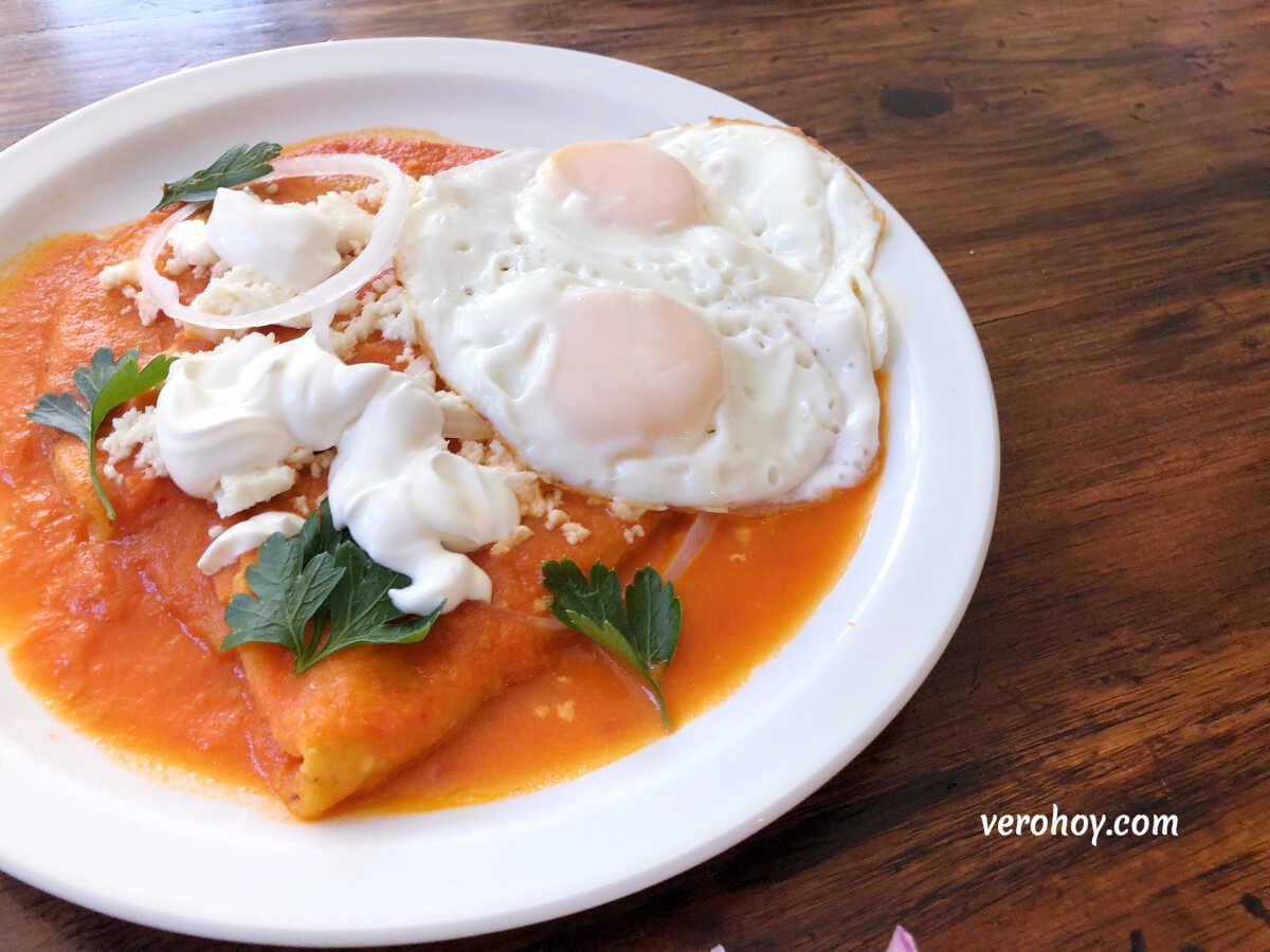 Entomatadas con Huevo