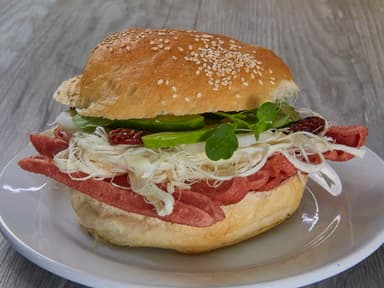 Cemita de Salchicha