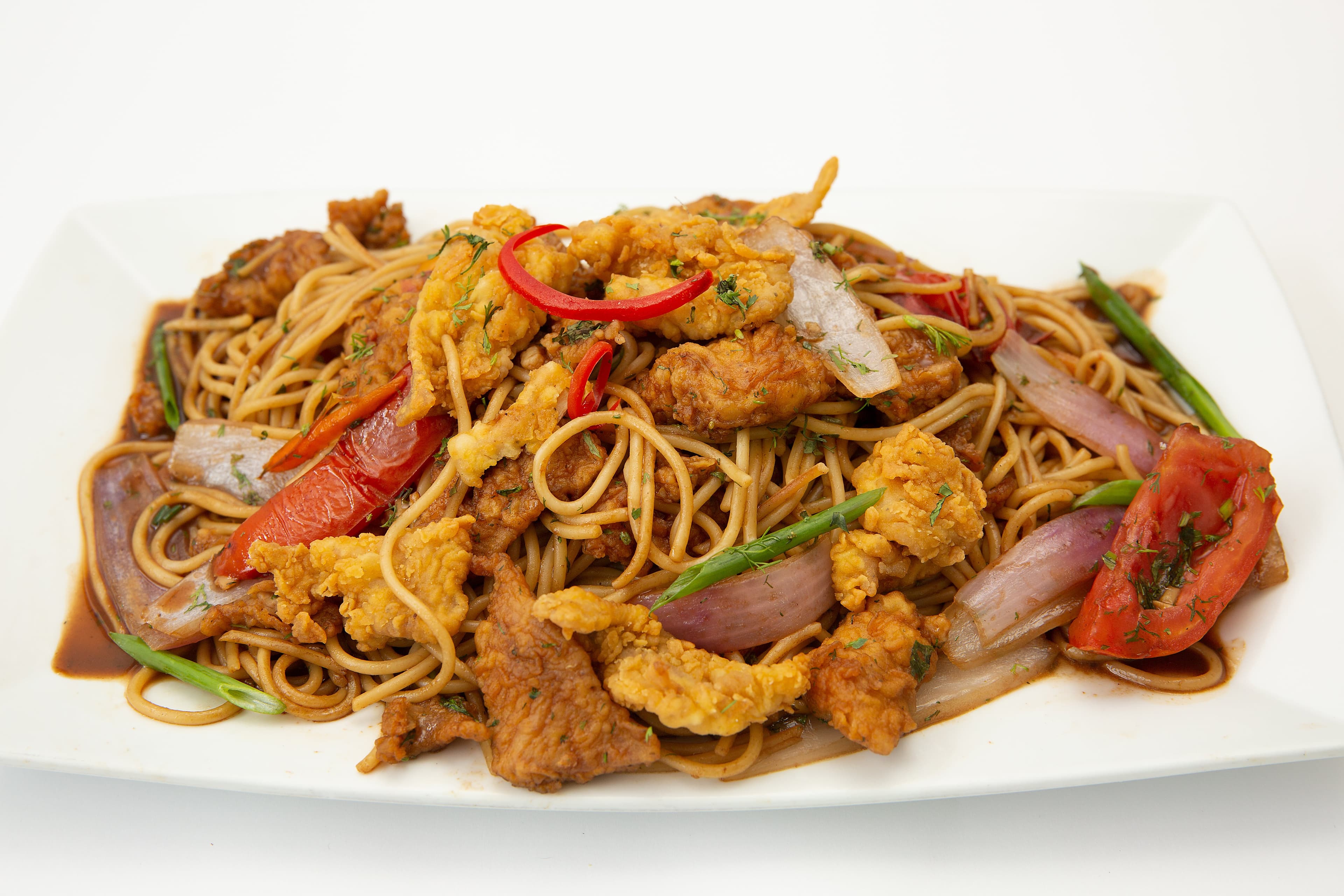 Tallarín Saltado de Pescado