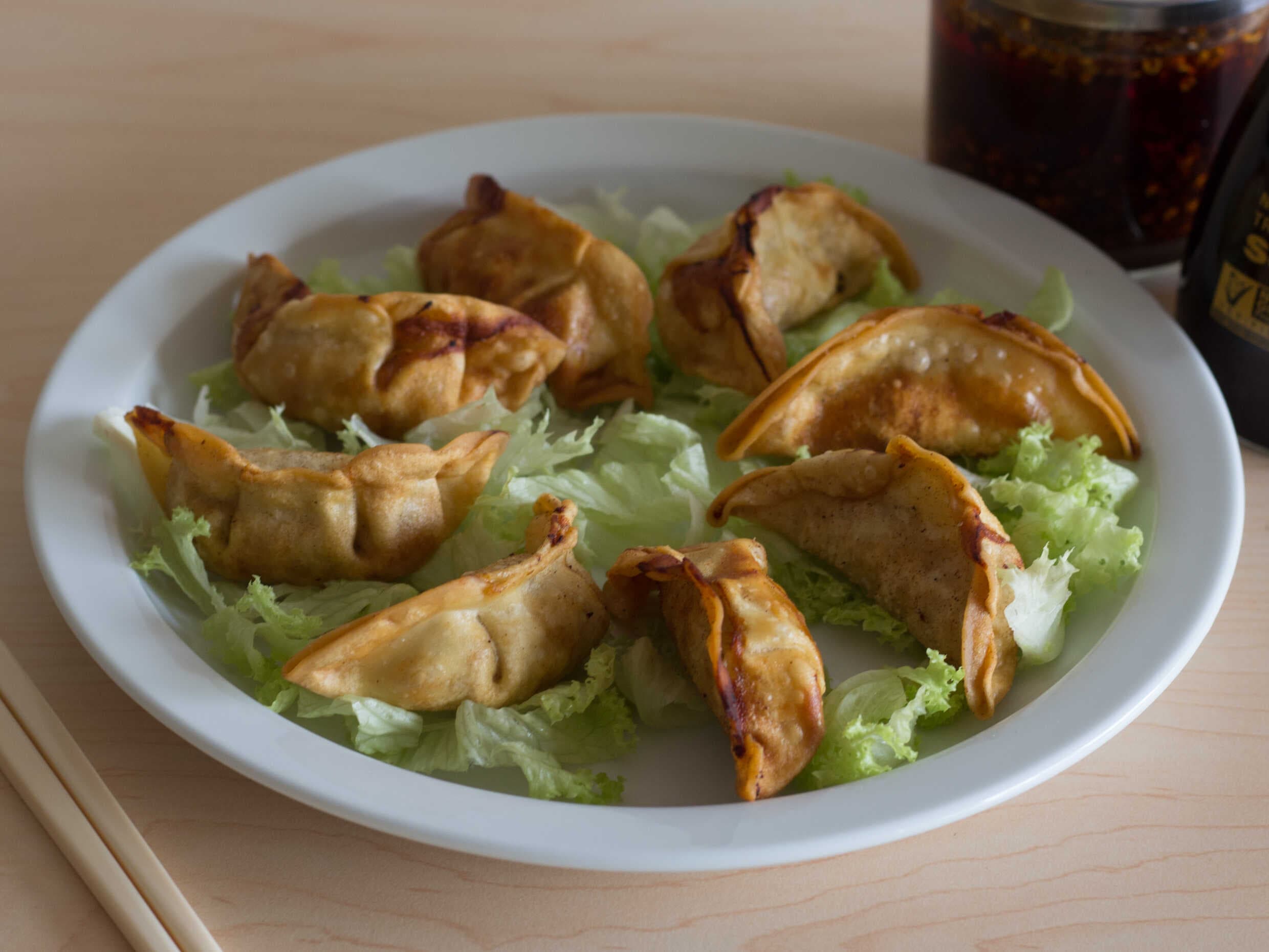 A6 Dumplings Fritos