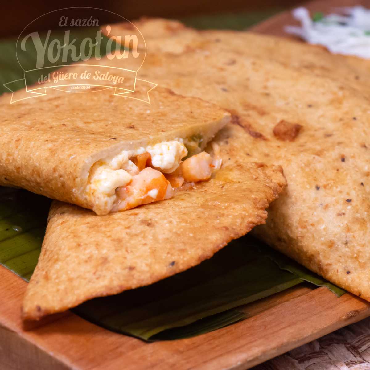 Empanada de Camarón con Queso