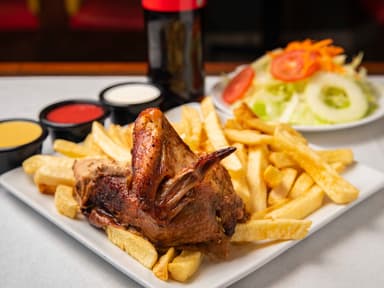 1/4 Pollo Con Bebida. Coca