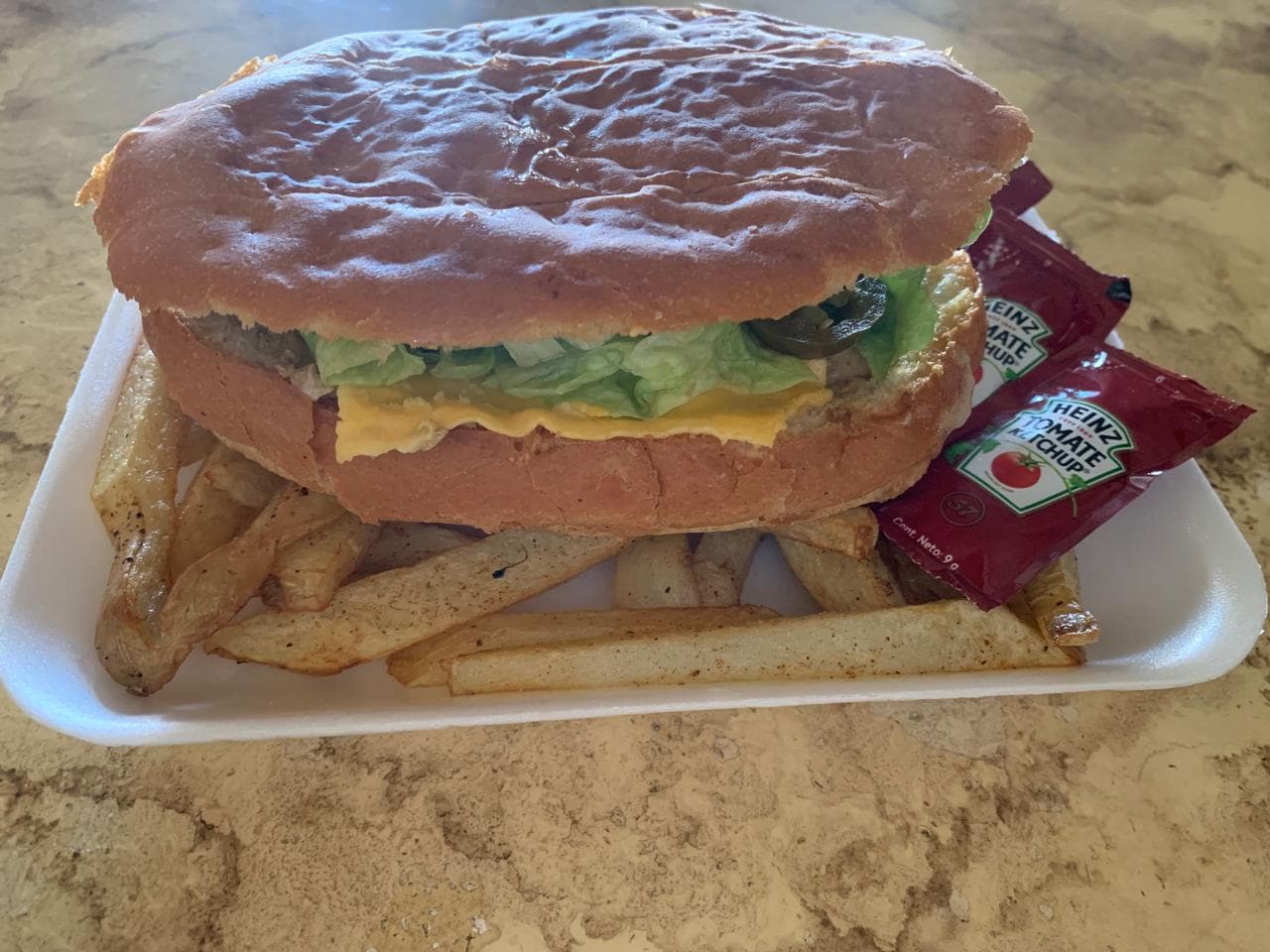 Torta de Cochinita Asada o de Pierna con Papas