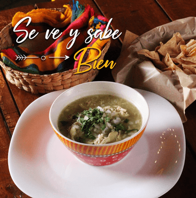 Caldo de Pollo