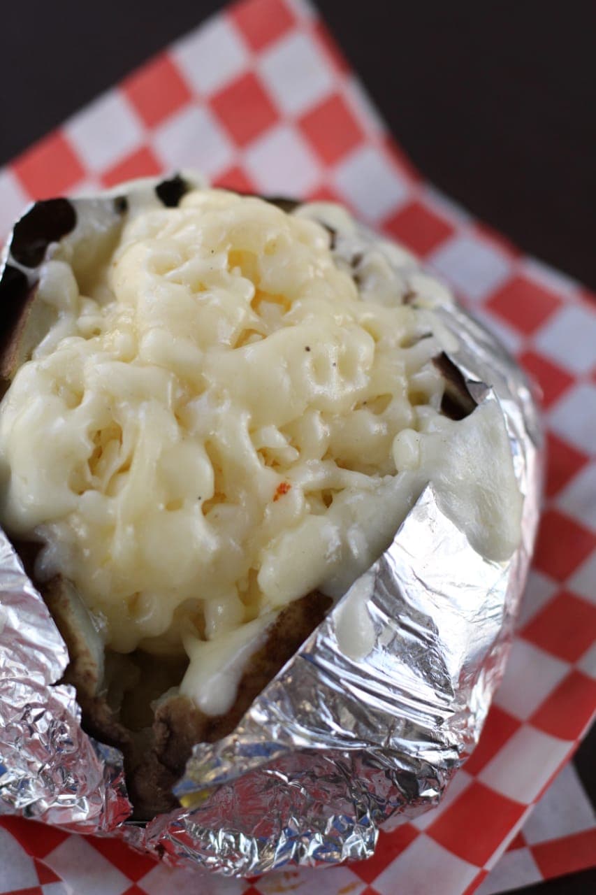 Papa con Mantequilla y Queso