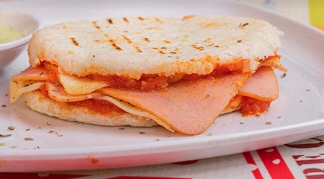 Arepa Napolitana