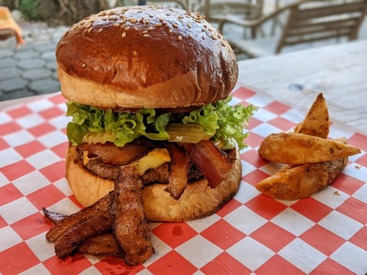 Hamburguesa La Tocino Especial