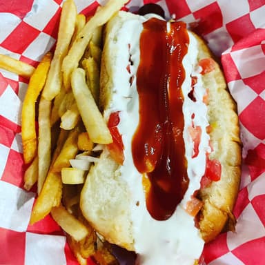 Hotdog sencillo + Coca Cola 600ml