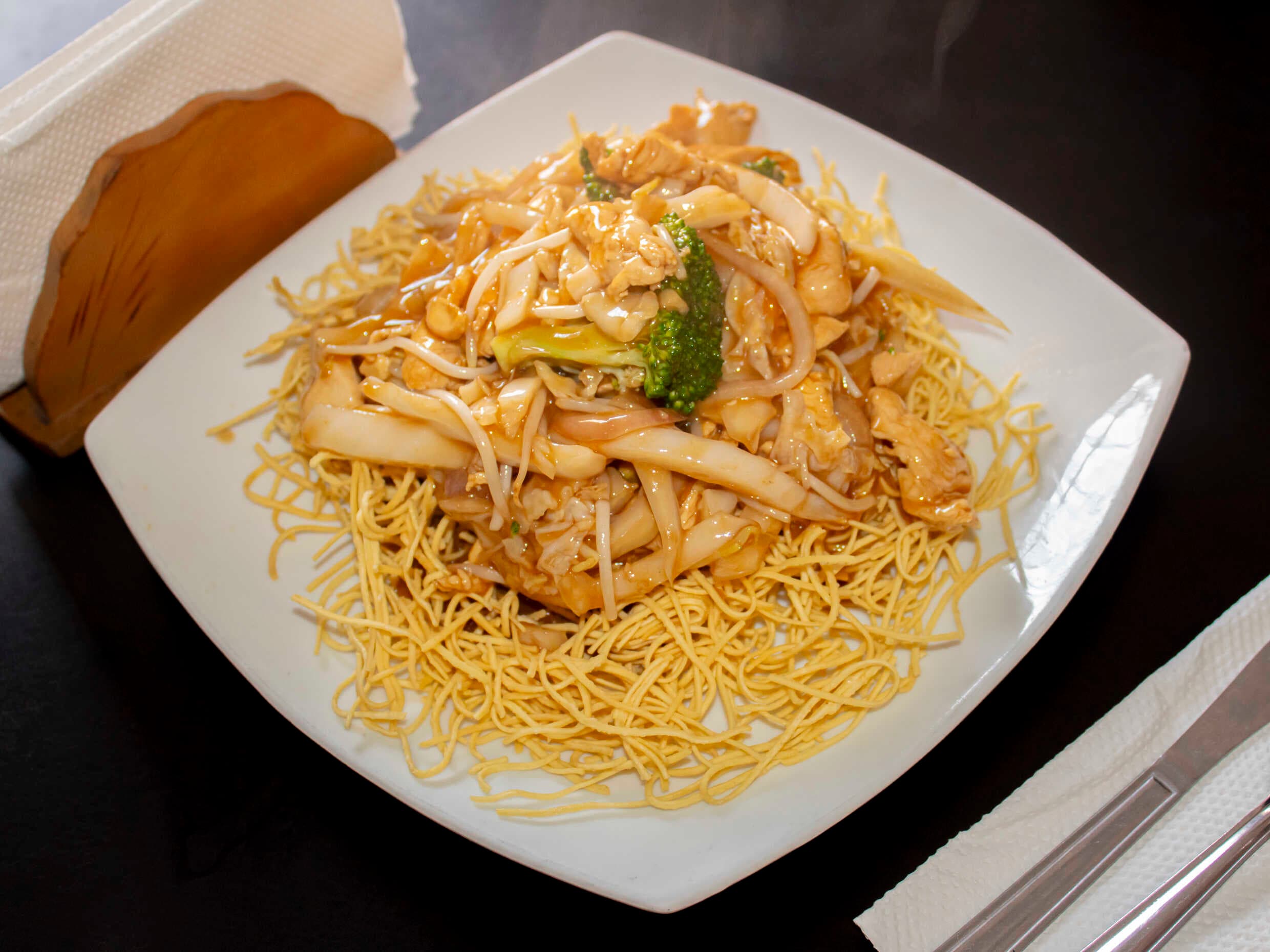 Tallarín con Pollo Menú