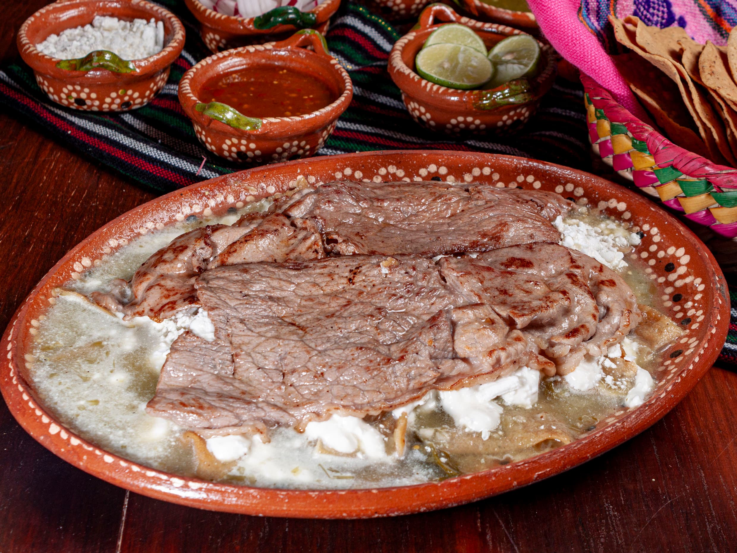 Enchiladas con Carne Asada
