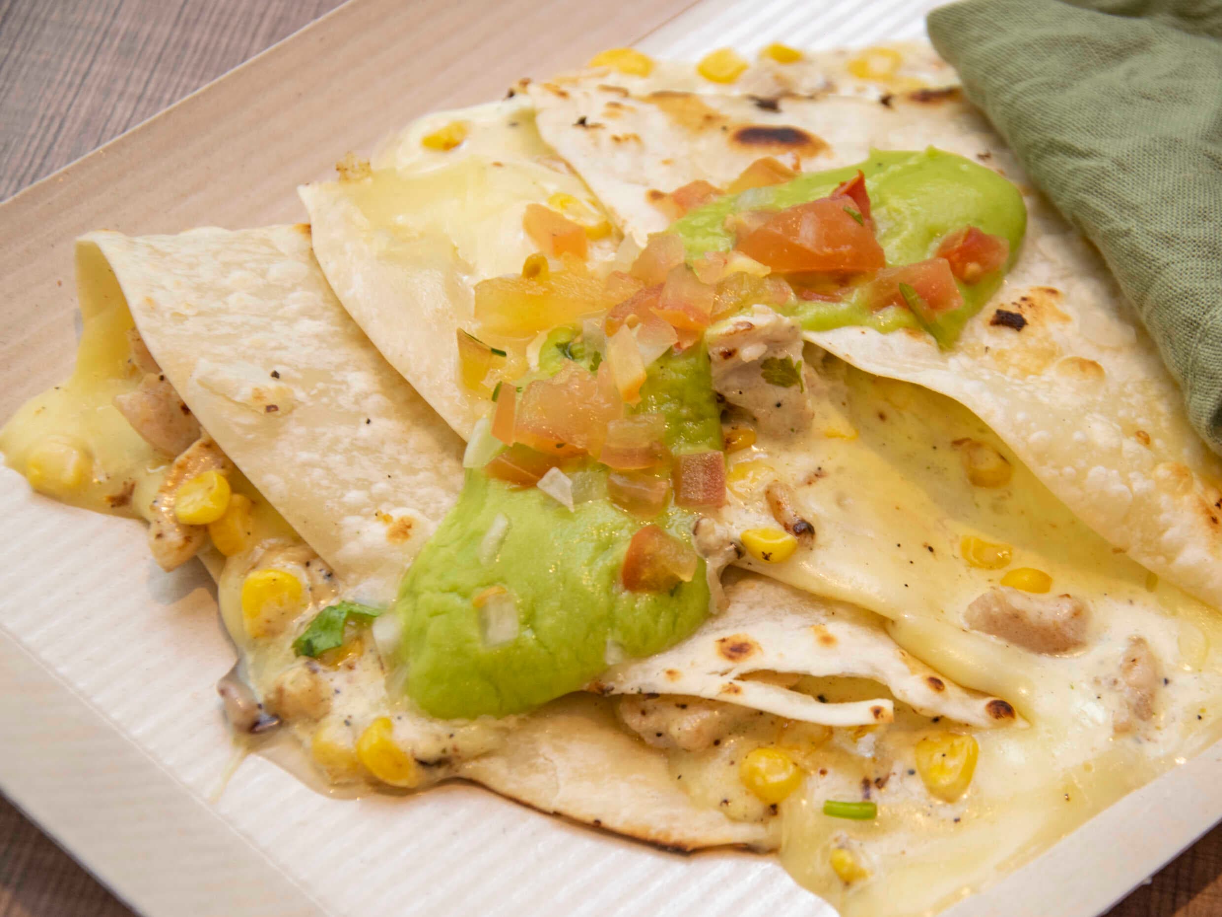 Quesadilla Festival de Pollo