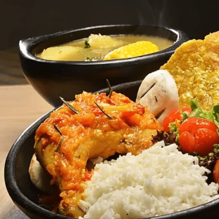 Sancocho de Gallina Vallecaucano