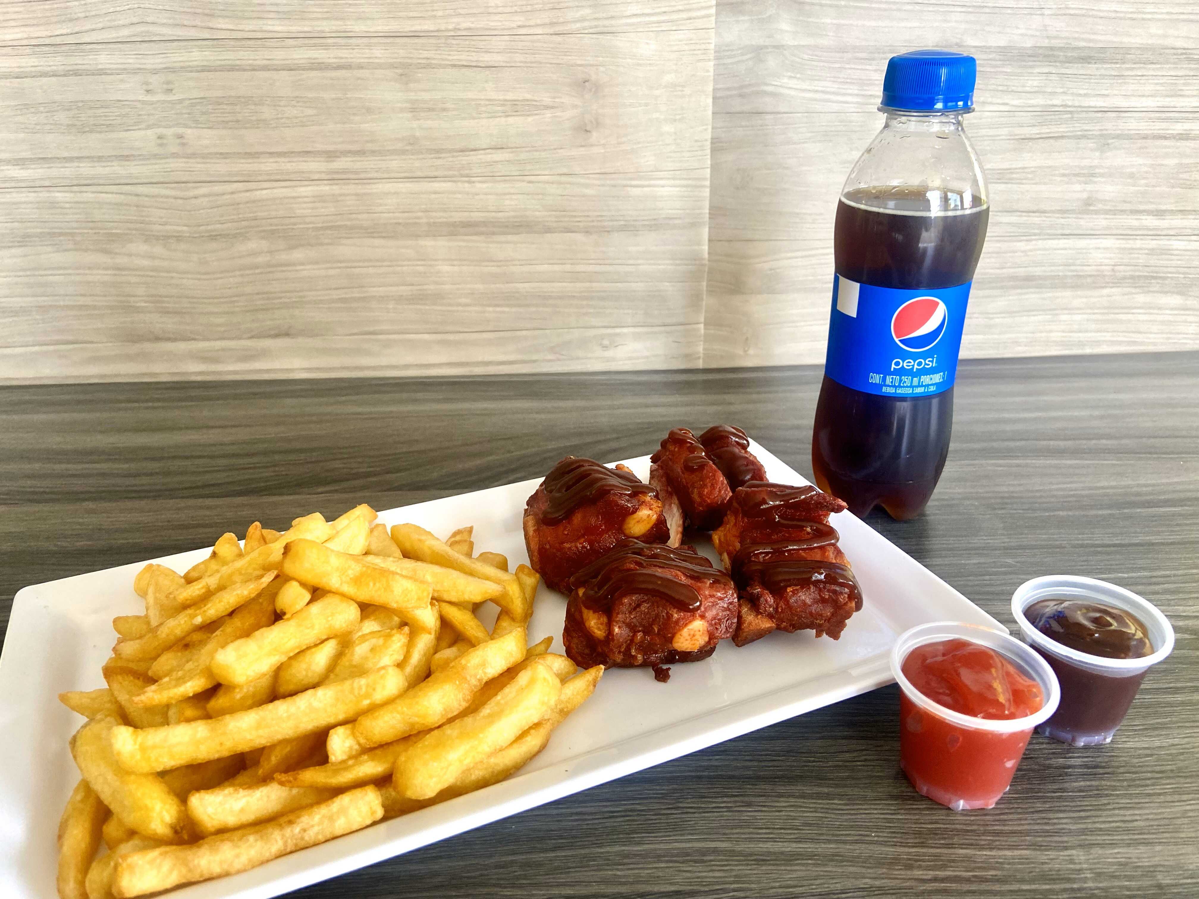 Combo Costillas + Papas + Gaseosa 250ml