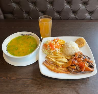 Menú con Hígado Encebollado