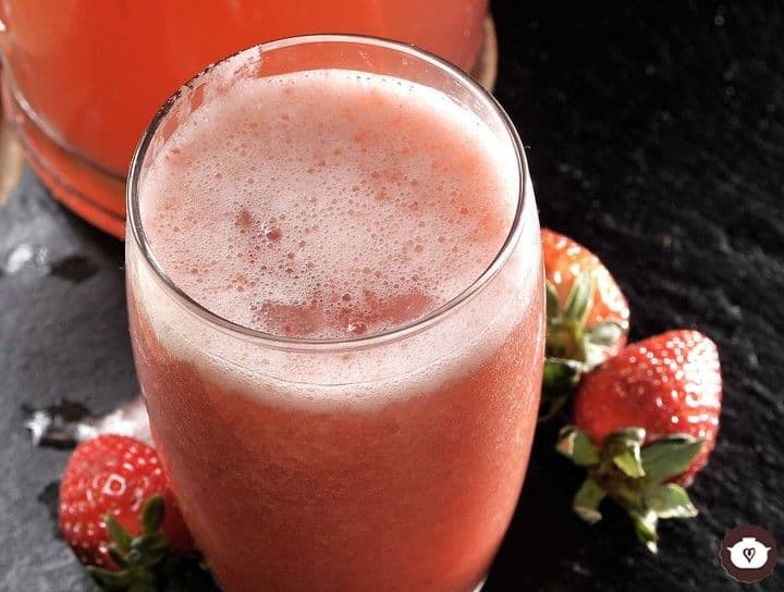 Agua de Fresa