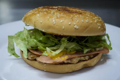 Combo 4 Hamburguesas Esp. + 2 Papas