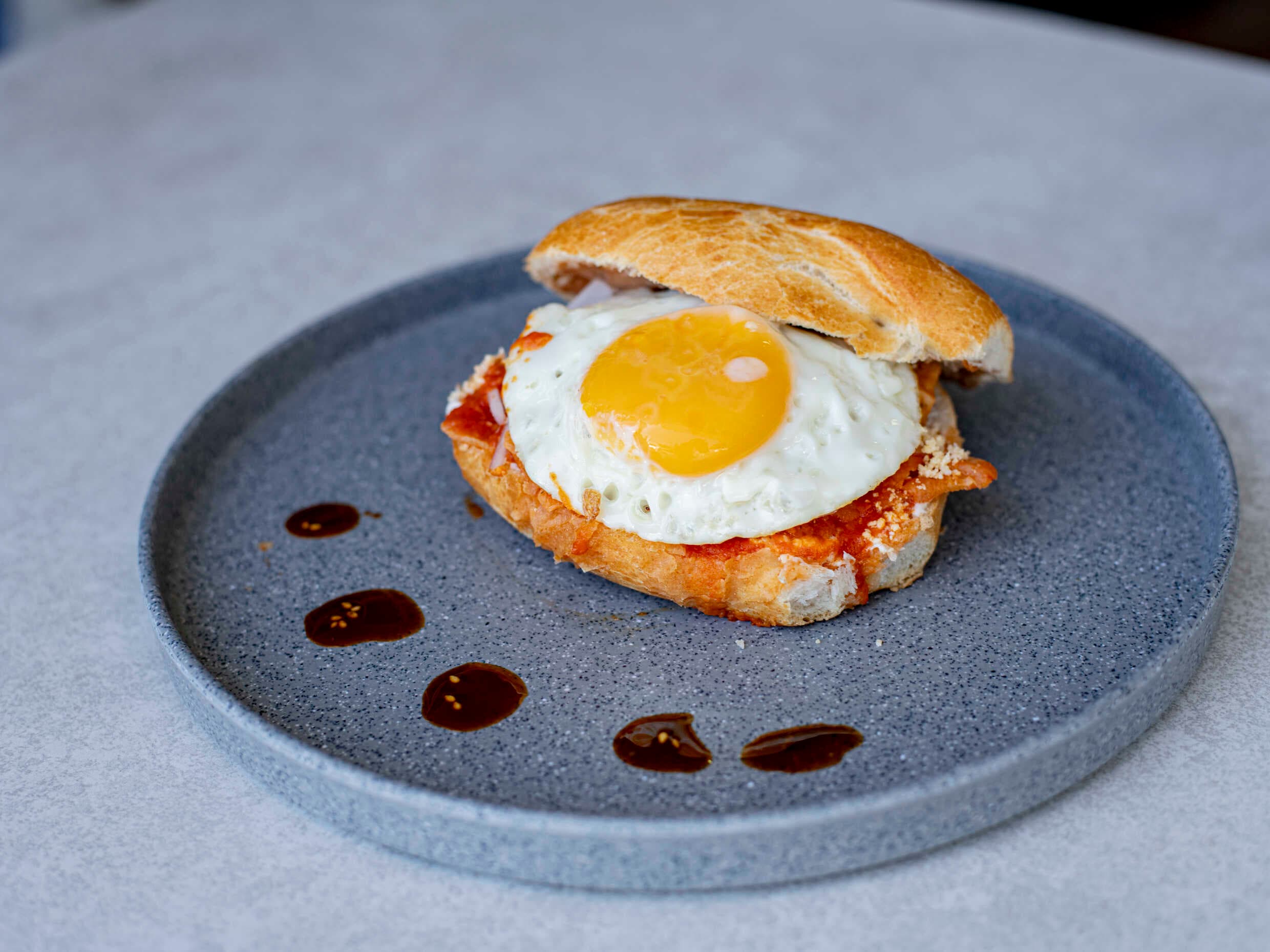 Torta de chilaquiles