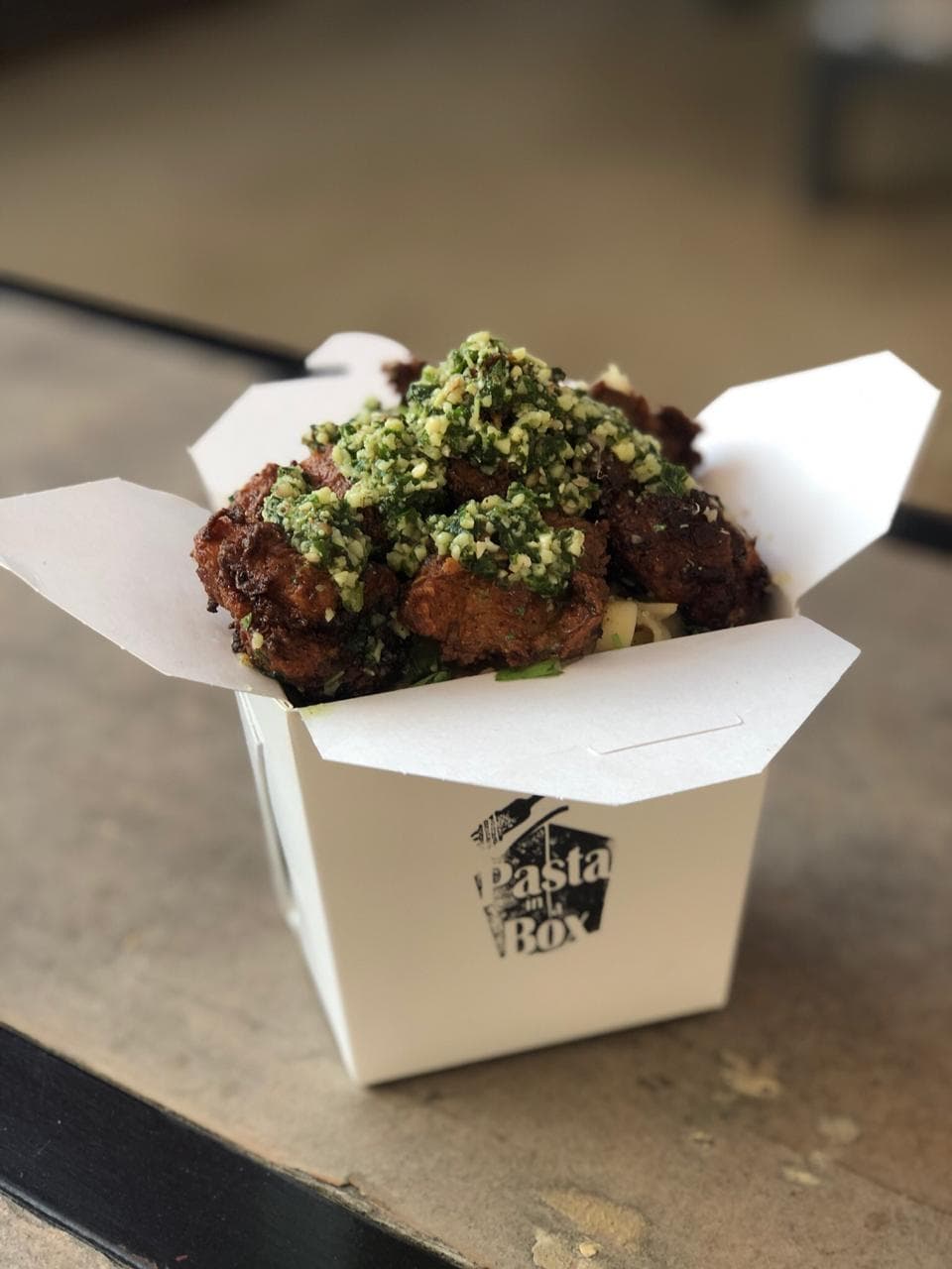 Boneless a la Pesto