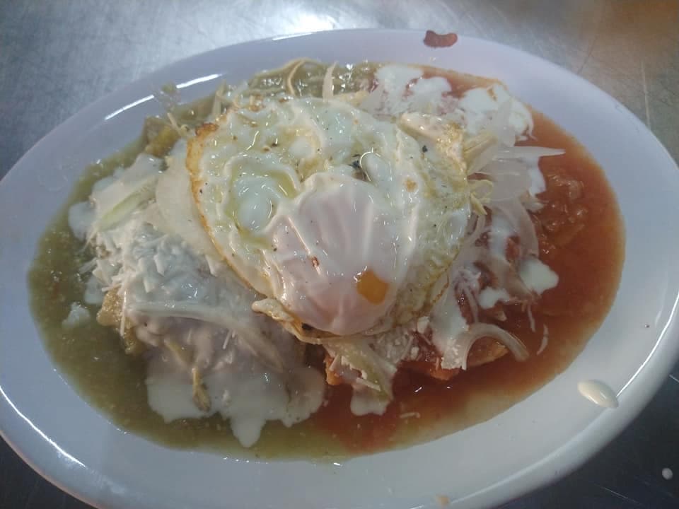Chilaquiles con Huevo