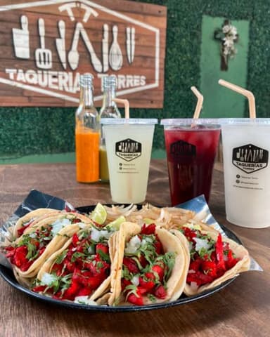 4 Tacos de Trompo con Agua Fresca 500 Ml