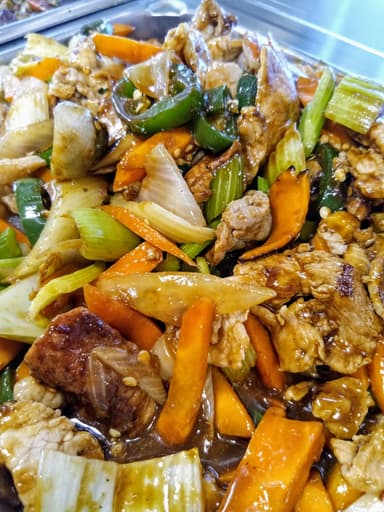 1/2lt de Pollo con verduras picoso.