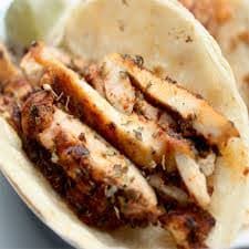 Taco Pollo o Champiñón