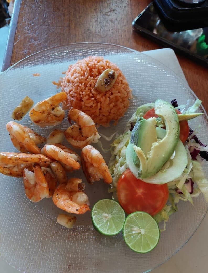 Camarones al Mojo de Ajo