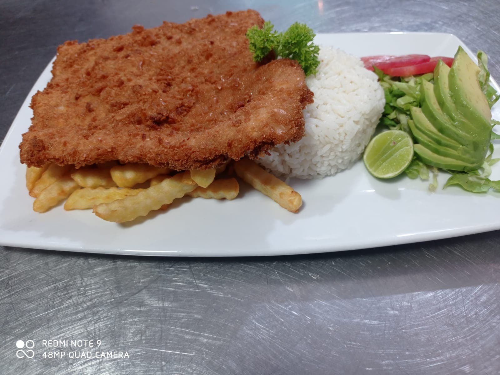 Milanesa de Pollo + Bebida de 500 Ml
