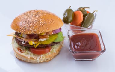 Combo Hamburguesa de Pollo,papas y refresco