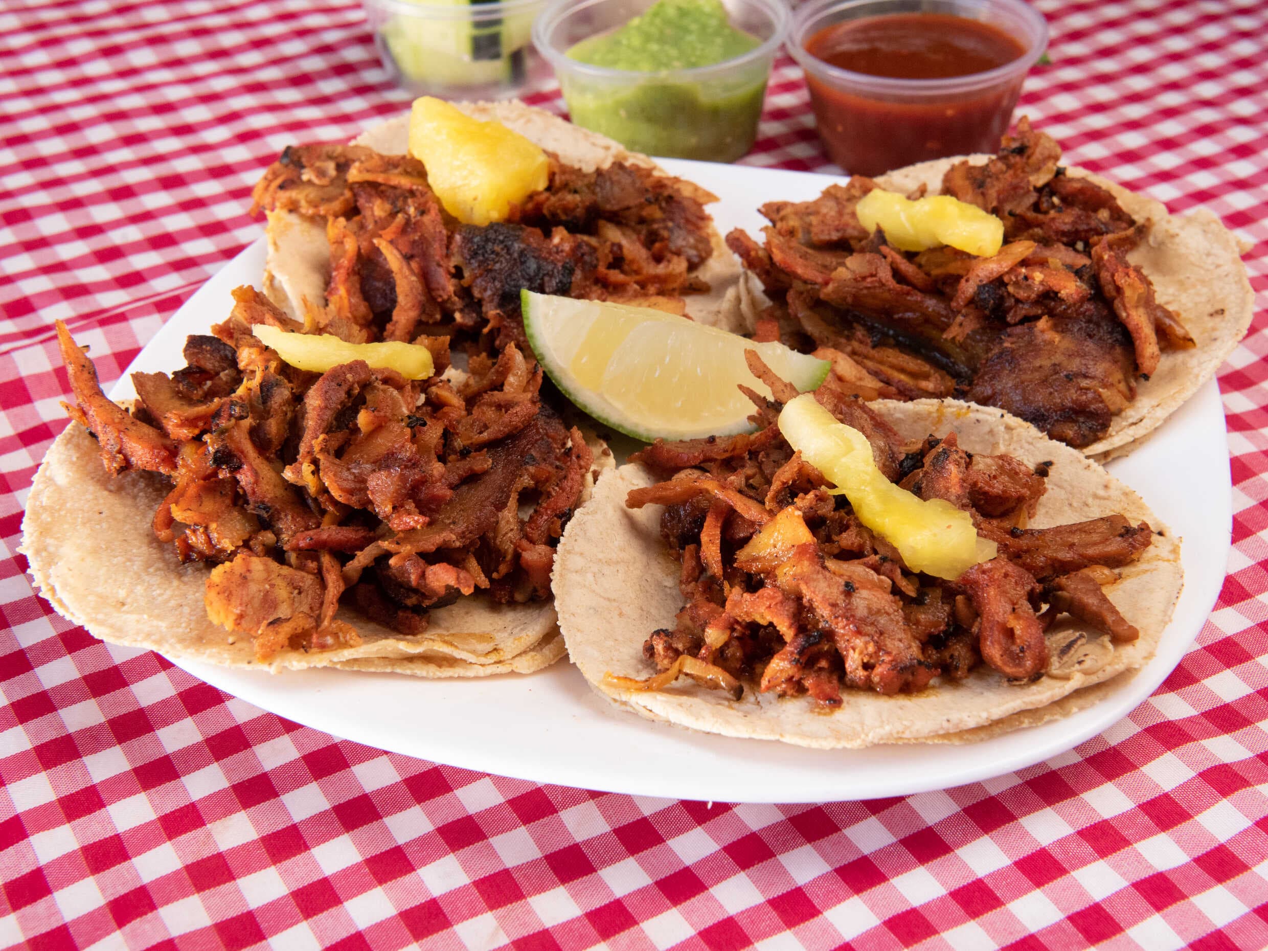 Orden de 4 Tacos al Pastor