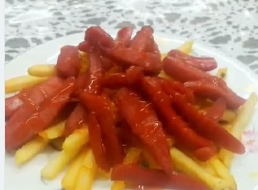 Salchipapas