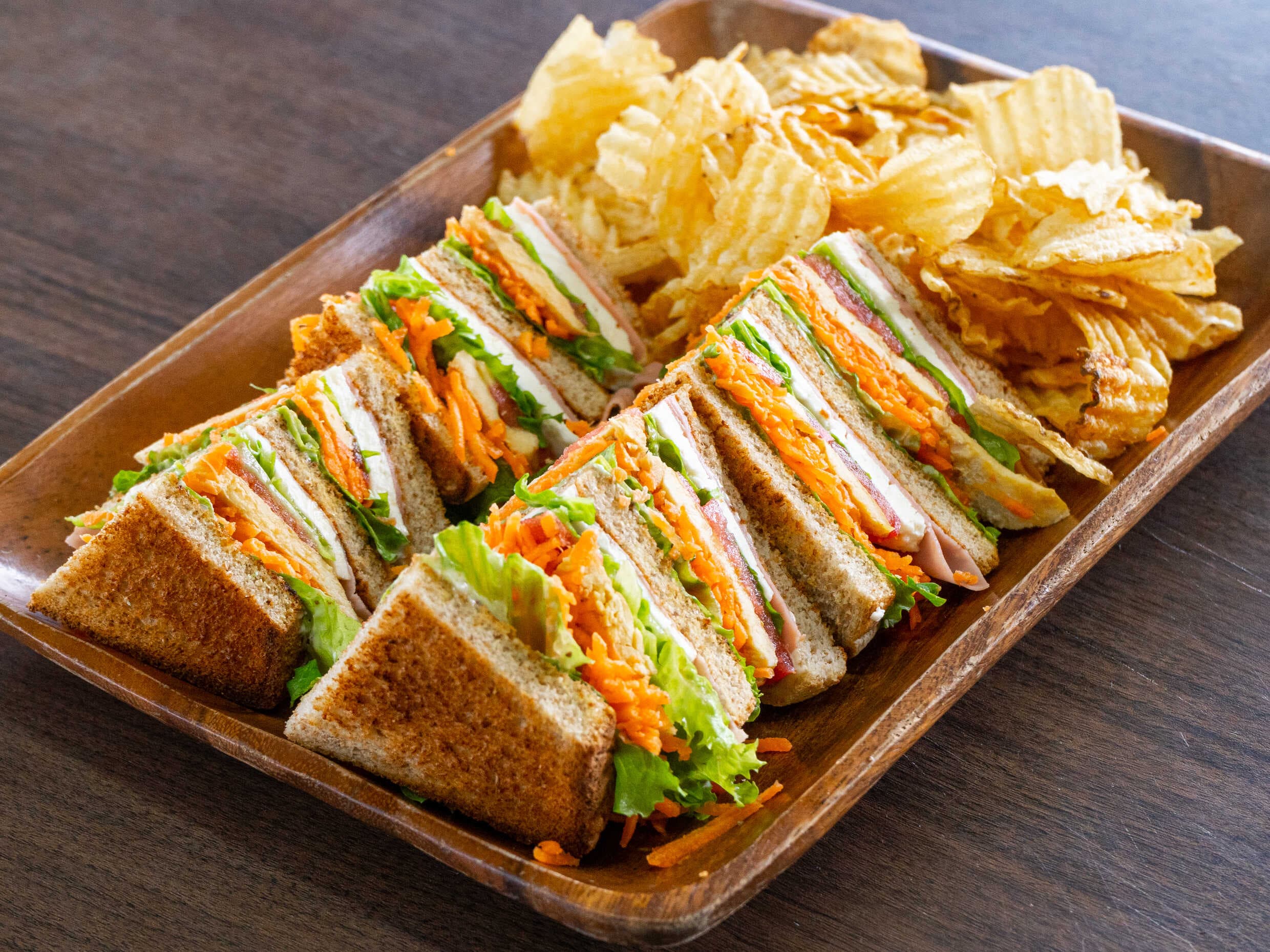 CLUB SANDWICH VEGETARIANO