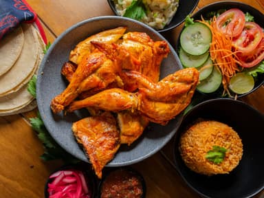 🥈MEDIO POLLO ASADO PIOPIO CON COMPLEMENTOS🥈