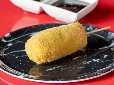 Brocheta Empanizada de Cangrejo con Queso Crema