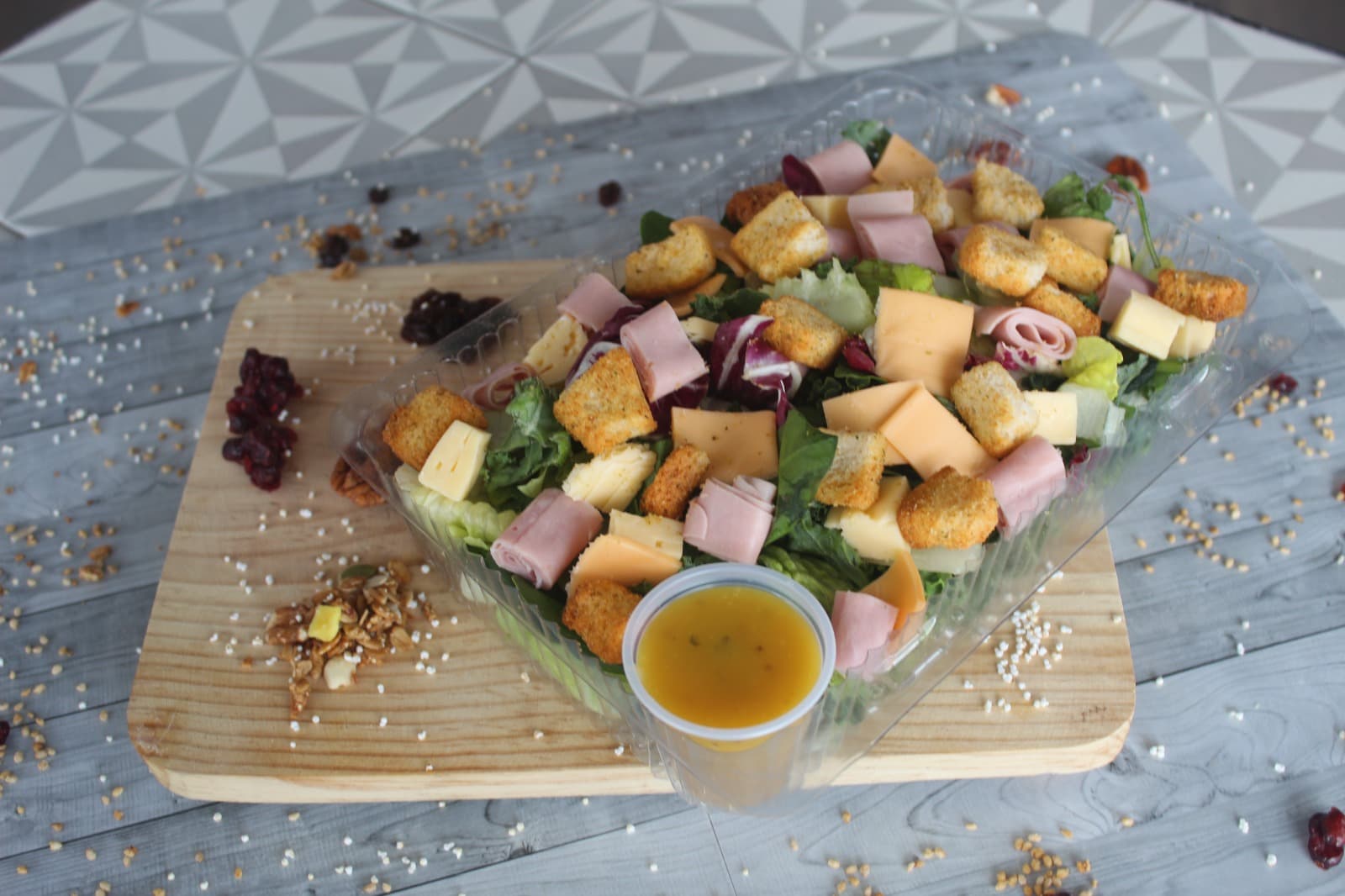 Ensalada de Jamòn y Quesos