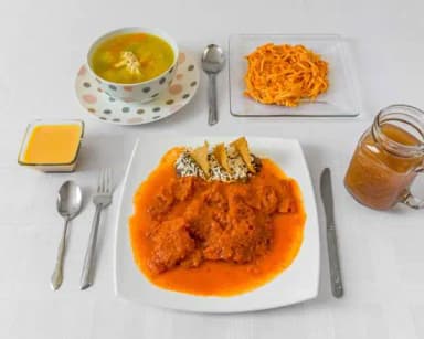 Combo de Chicharrón en Salsa Roja