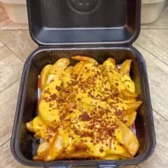 Papas con Queso y Tocino