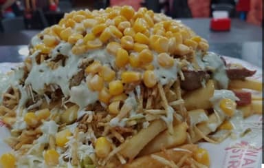 Salchipapa Pollo Loco