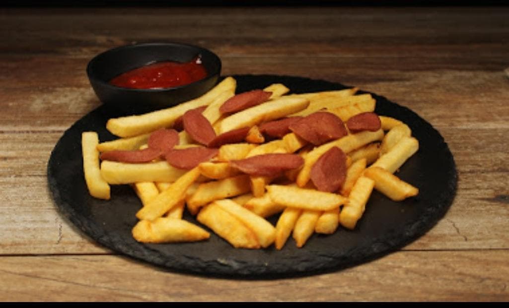 Salchipapas