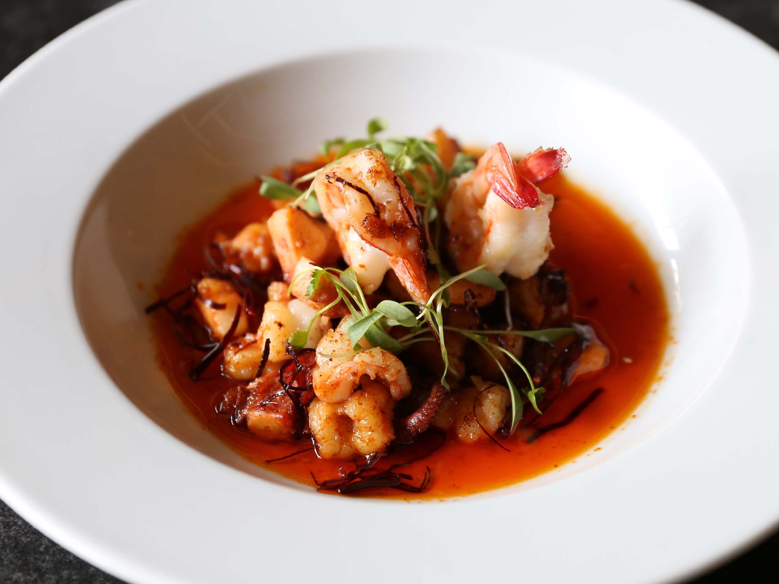 Pulpo y Camaron Al Ajillo