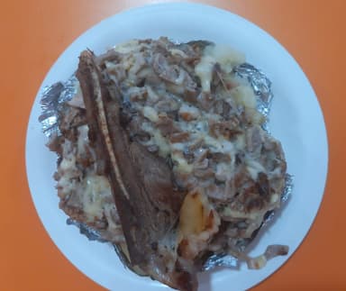 Papa con Costilla y Queso