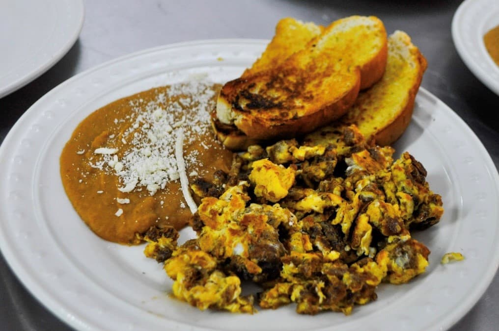 Huevos con Machaca