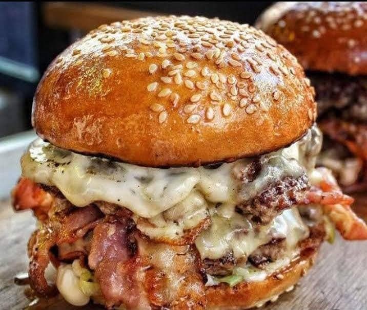 Super Cangre burguer + papas + gaseosa