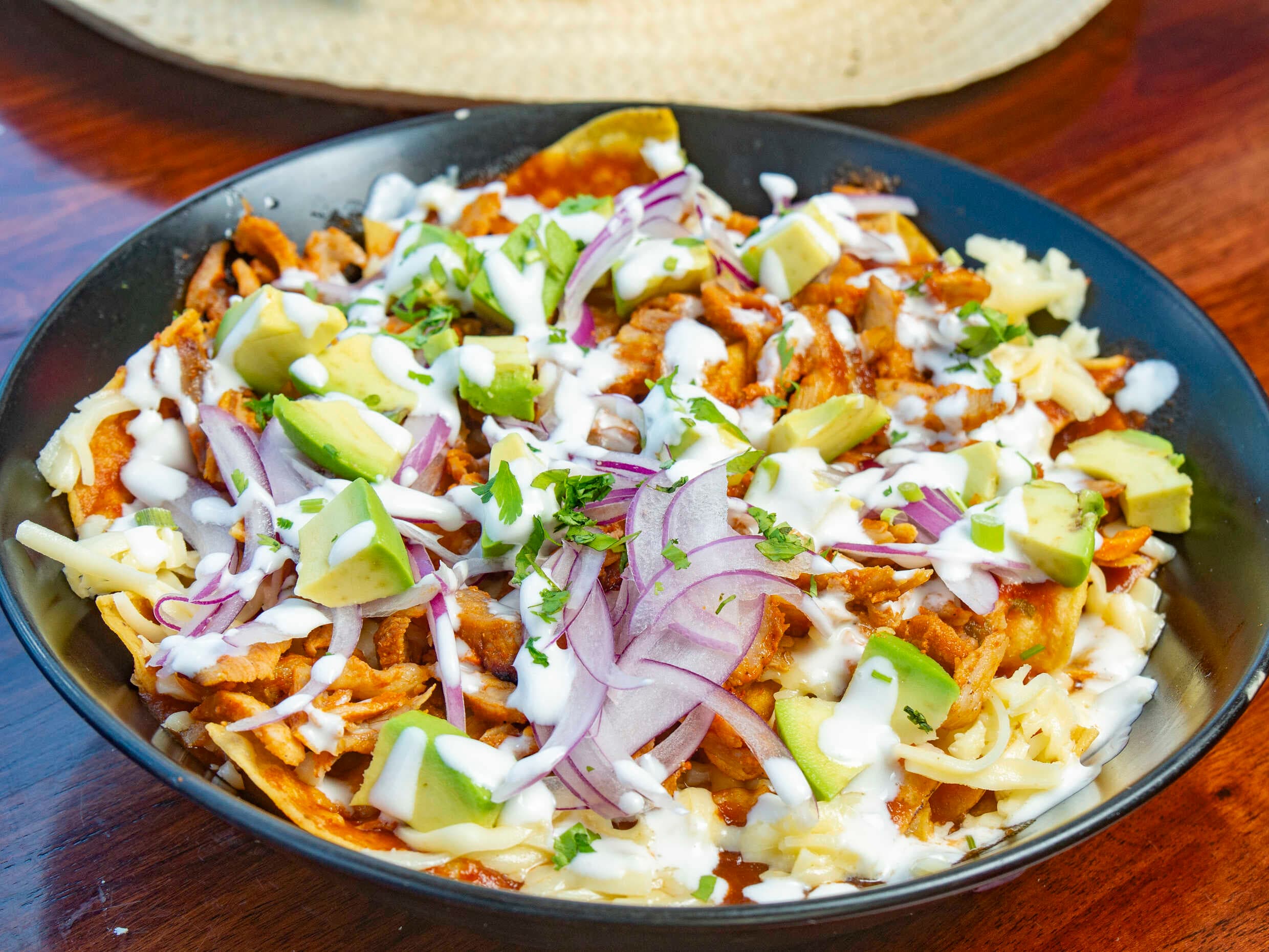 Chilaquiles Especiales + Agua del Día