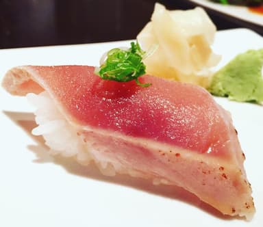 Tuna Tataki 4 Piezas