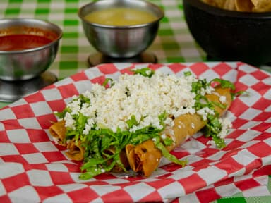 Tacos Dorados 4 Piezas