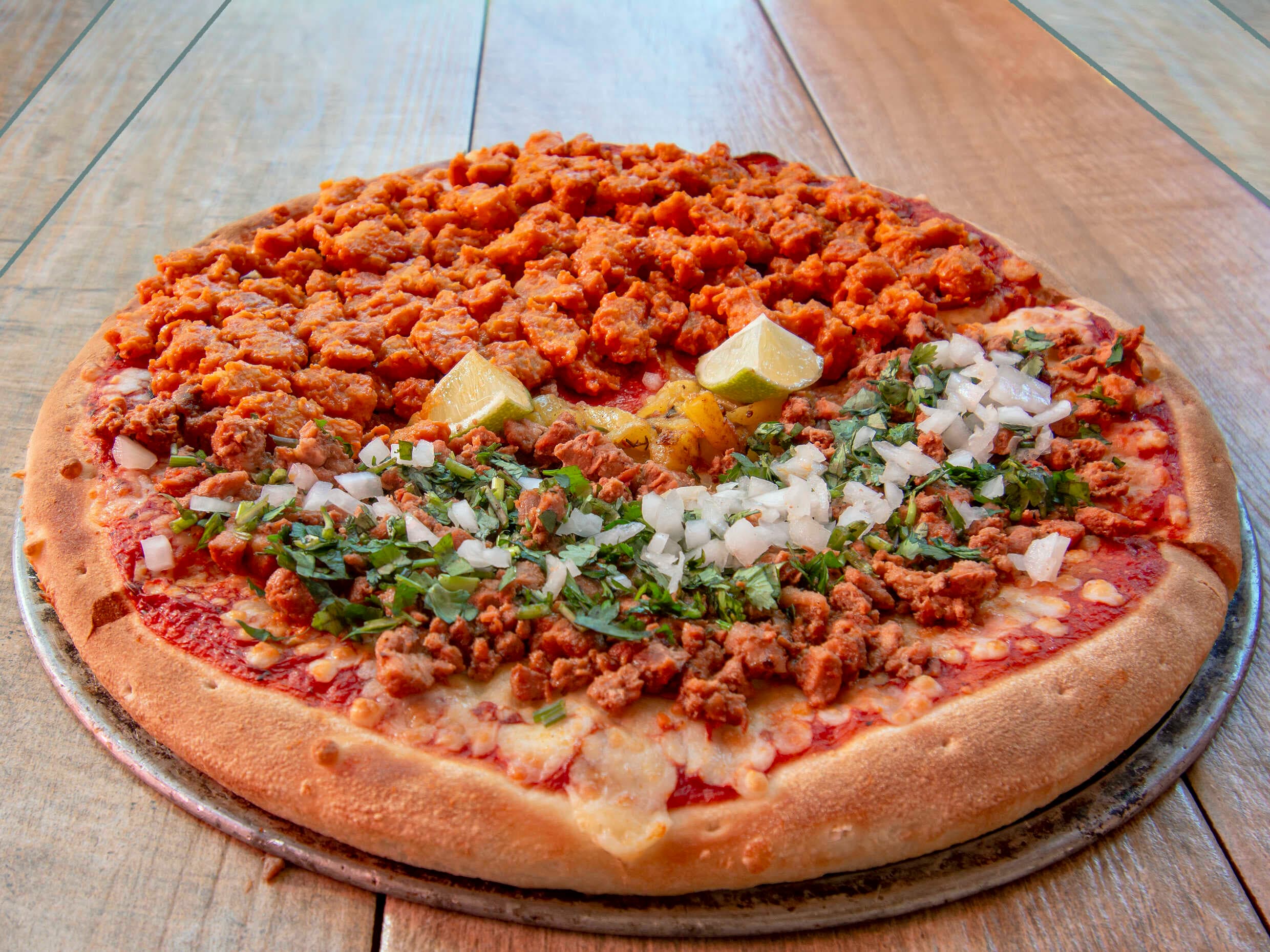 Pizza Pastor Elige tu Salsa
